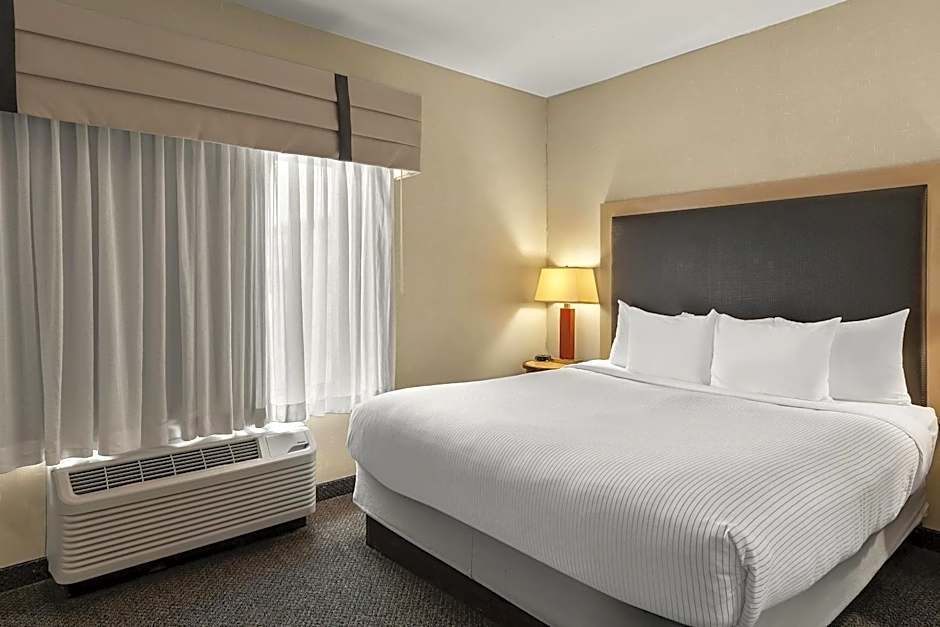 Cambria Hotel Columbus - Polaris