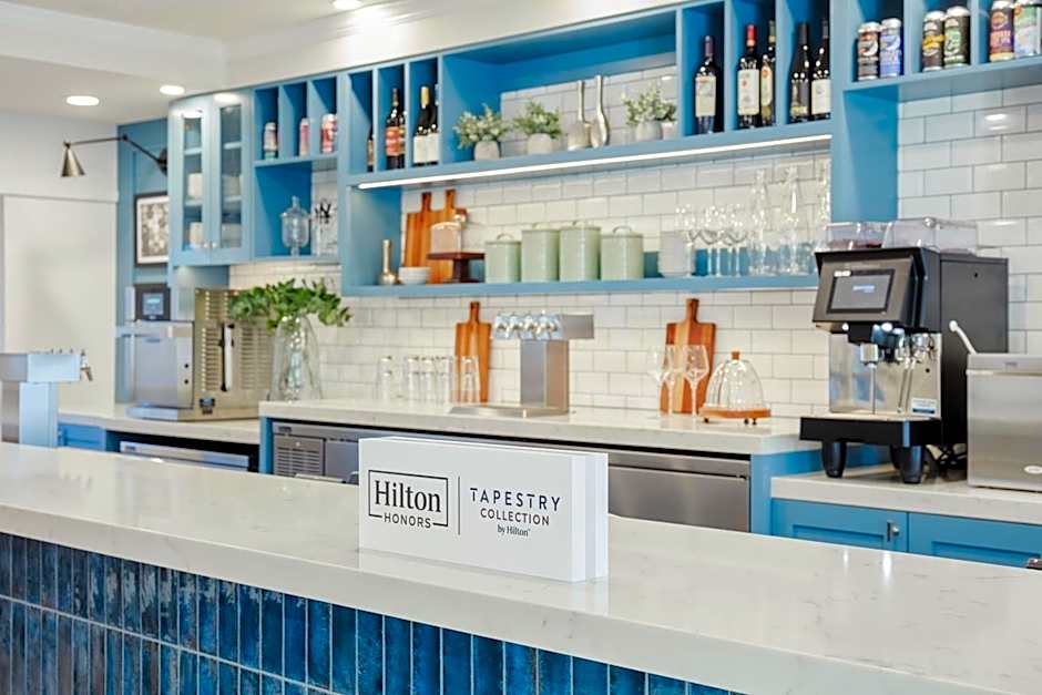 The Lodge at Healdsburg, tapestry Collection by Hilton