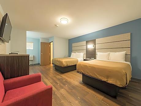 Queen Room with Two Queen Beds - Non Smoking