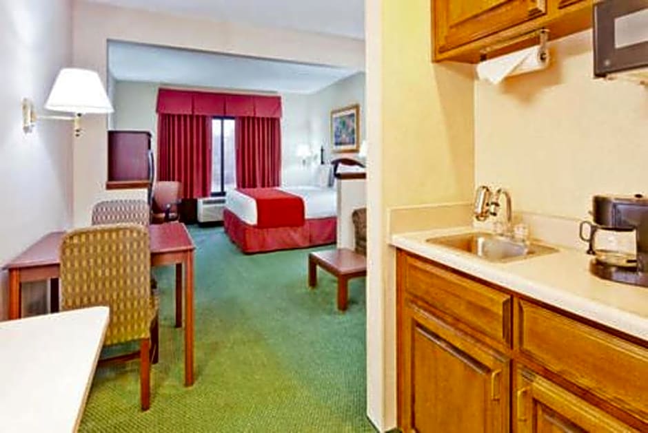 Auburn Place Hotel & Suites Paducah