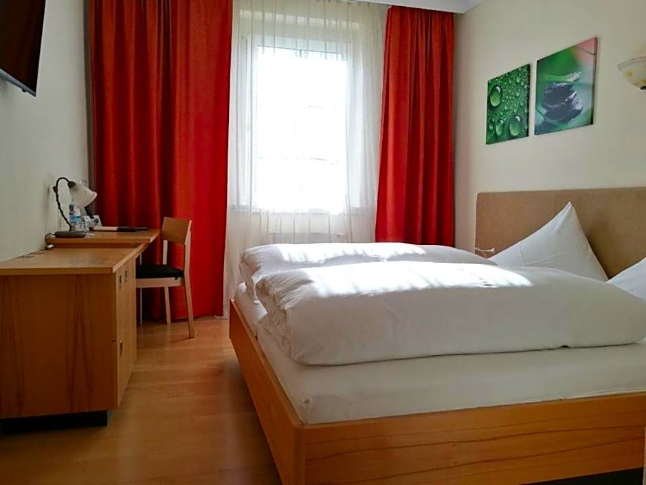 Der Löwen, Löwen Betriebs- und Management GmbH