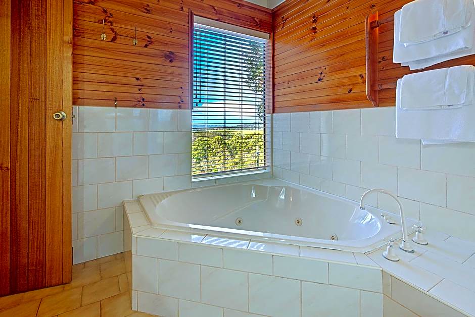 Karma Chalets And Karisma Spa