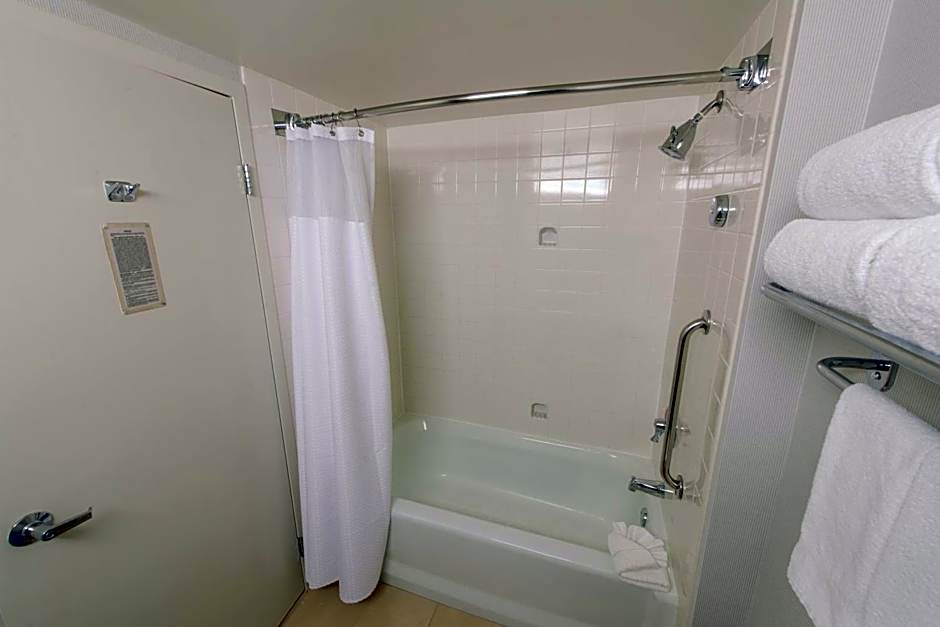 Courtyard by Marriott Nashua