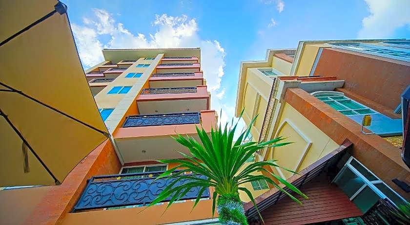 Greenview Ekkamai 10 Suite