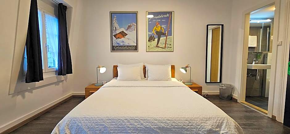 The Aarburg Hotel & Café