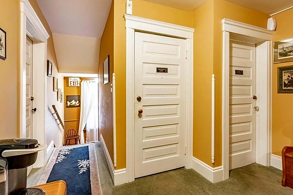 Ye Olde Walkerville Bed & Breakfast