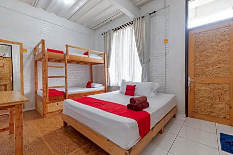 RedDoorz Syariah @ Eco Pesantren Daarut Tauhid