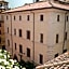 Navona Palace Luxury Inn