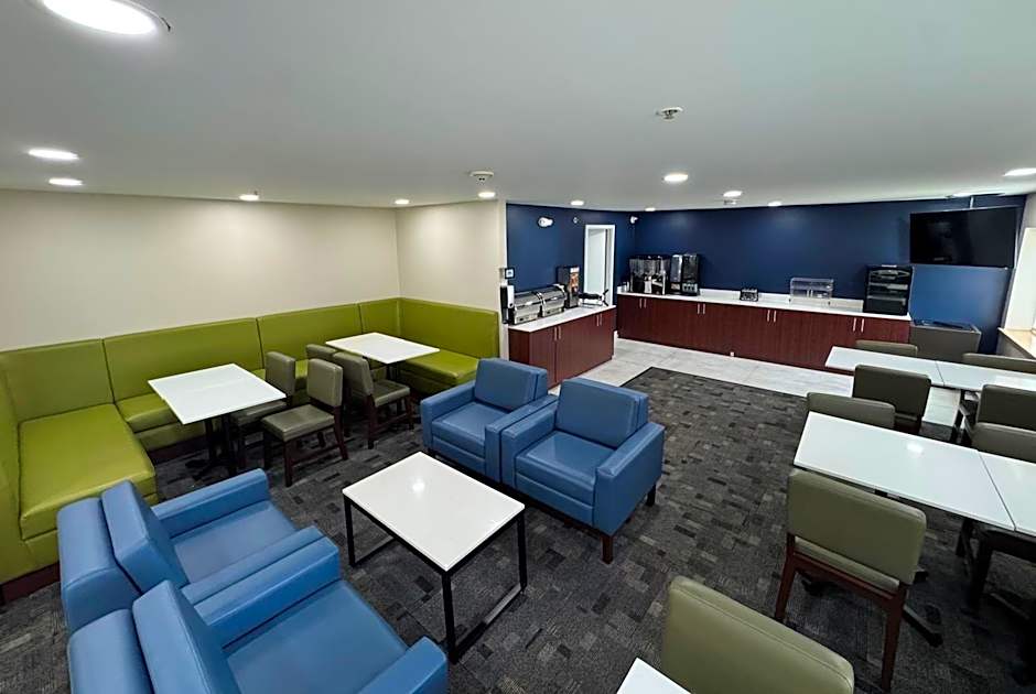 La Quinta Inn & Suites by Wyndham Auburn Worcester