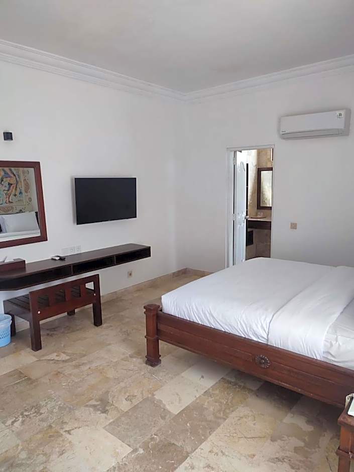 Sari Bunga Hotel - Legian, walking distance to Legian Beach