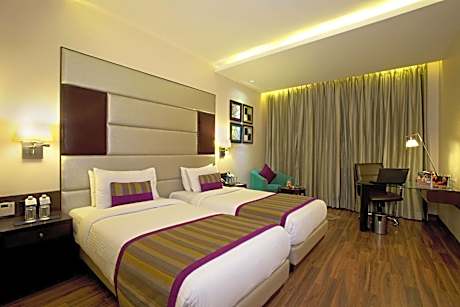 Deluxe Twin Room With Balcony