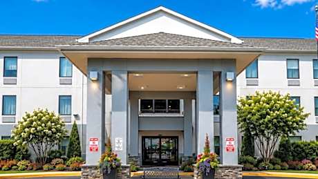 Holiday Inn Express & Suites Burlington - Mount Holly By IHG