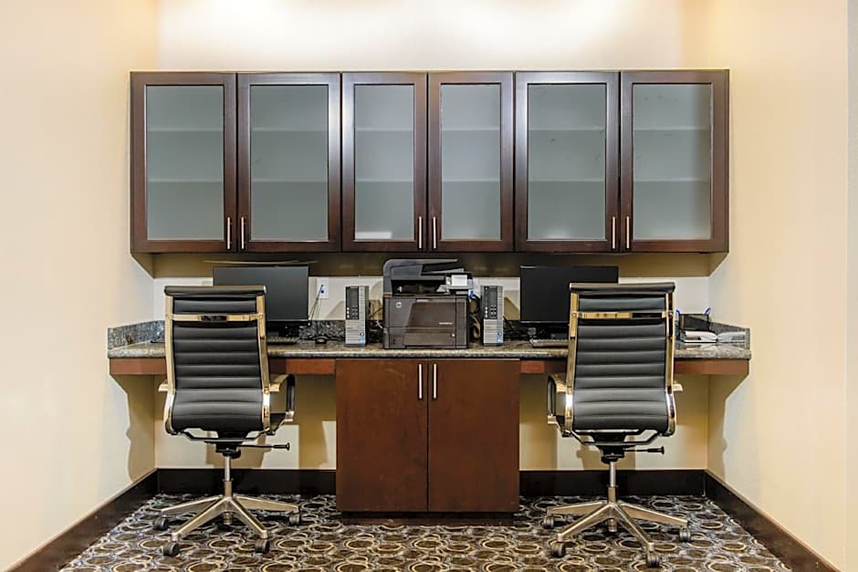 Holiday Inn Express Hotel & Suites Austin NW - Arboretum Area By IHG