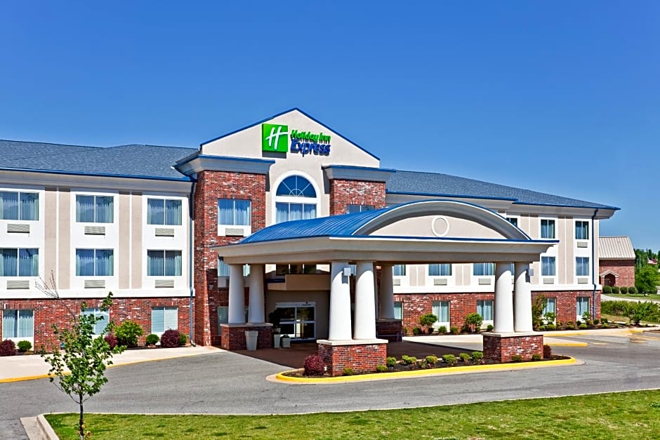 Holiday Inn Express Hotel & Suites Paragould