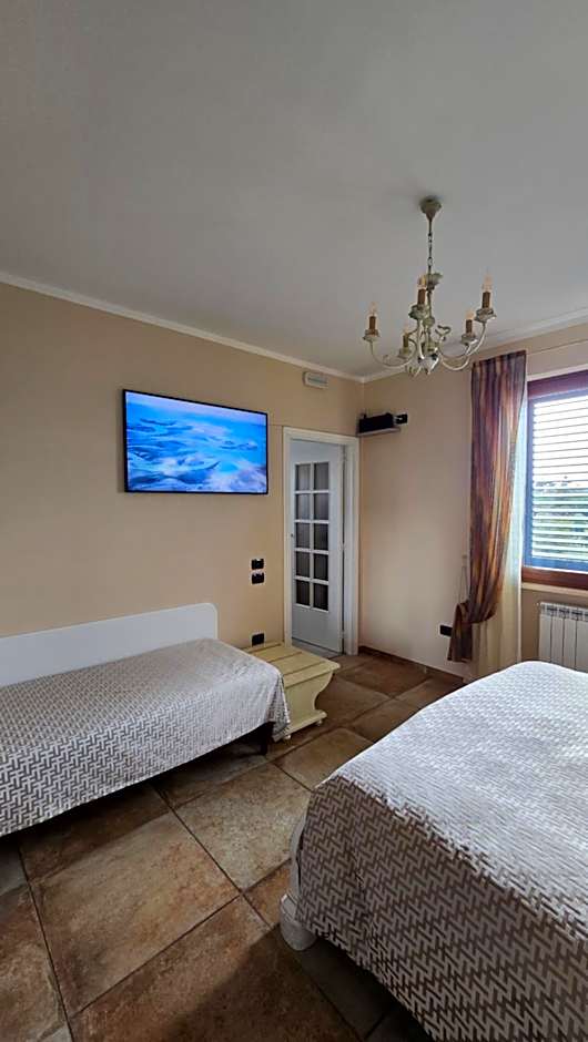 Villa Malvasio Pool and Jacuzzi Room Sassari