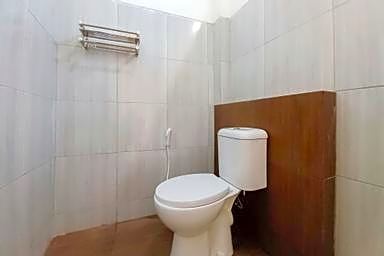 RedDoorz Syariah near Jamtos Lorong Hamba