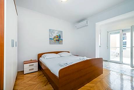 Studio Apartments Near Center 2