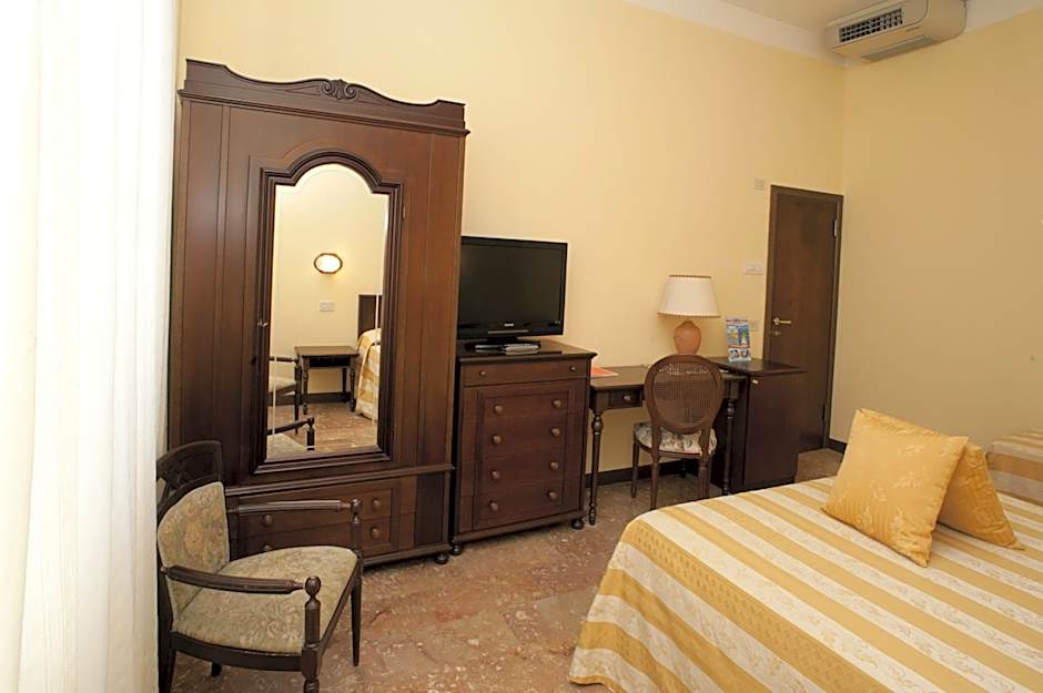 Hotel Milano Helvetia - in centro con piscina