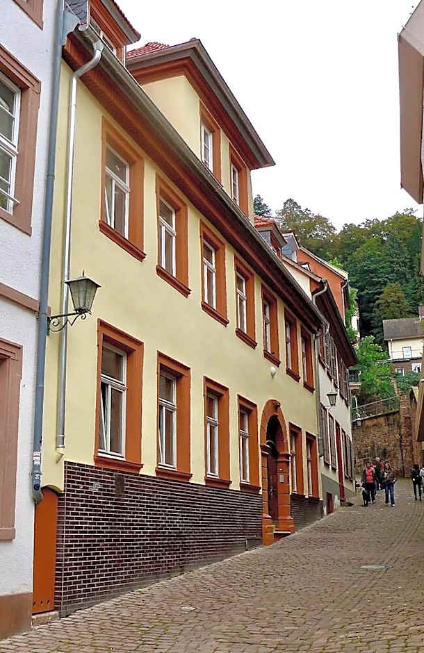 Lotte-Hostel