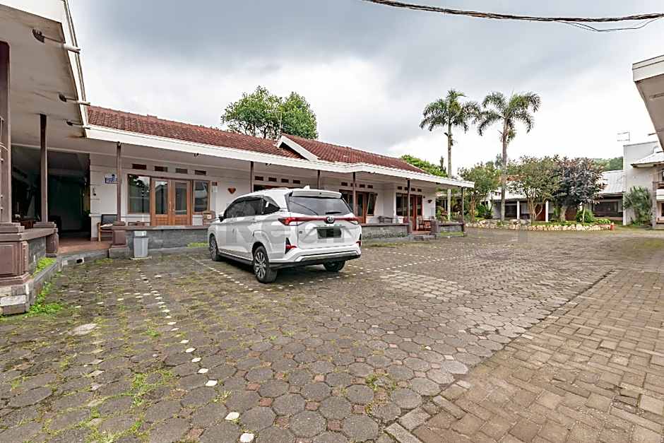 Yehezkiel Hotel Lembang Mitra RedDoorz