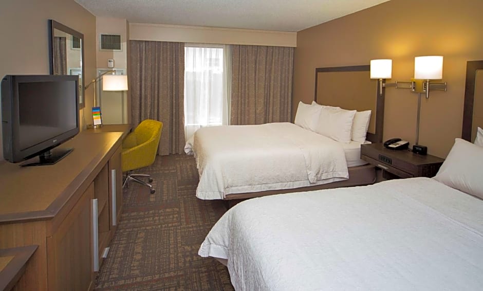 Hampton Inn By Hilton & Suites Valdosta/Conference Center