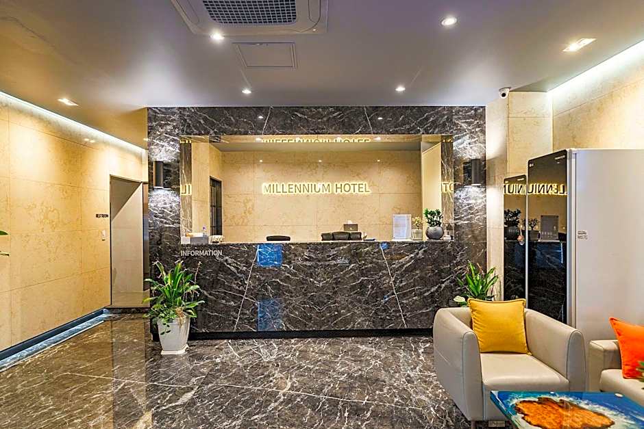 Hotel Millennium