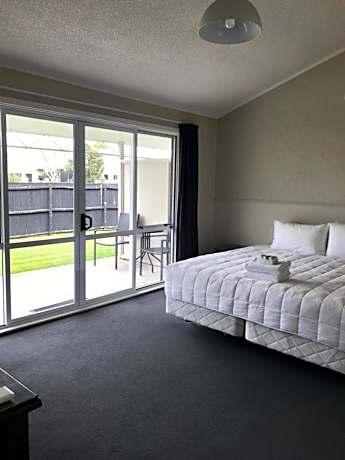 Self-Contained Motel Unit - 3