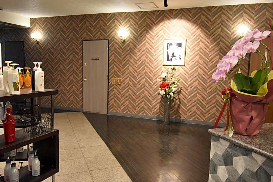 Hotel Pinon - Adult Only