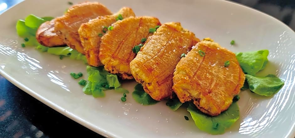 Pipikuku Hotel & Restaurant