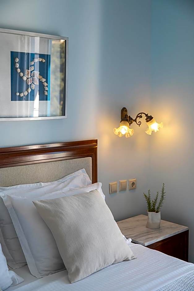 Aneroussa Beach Hotel