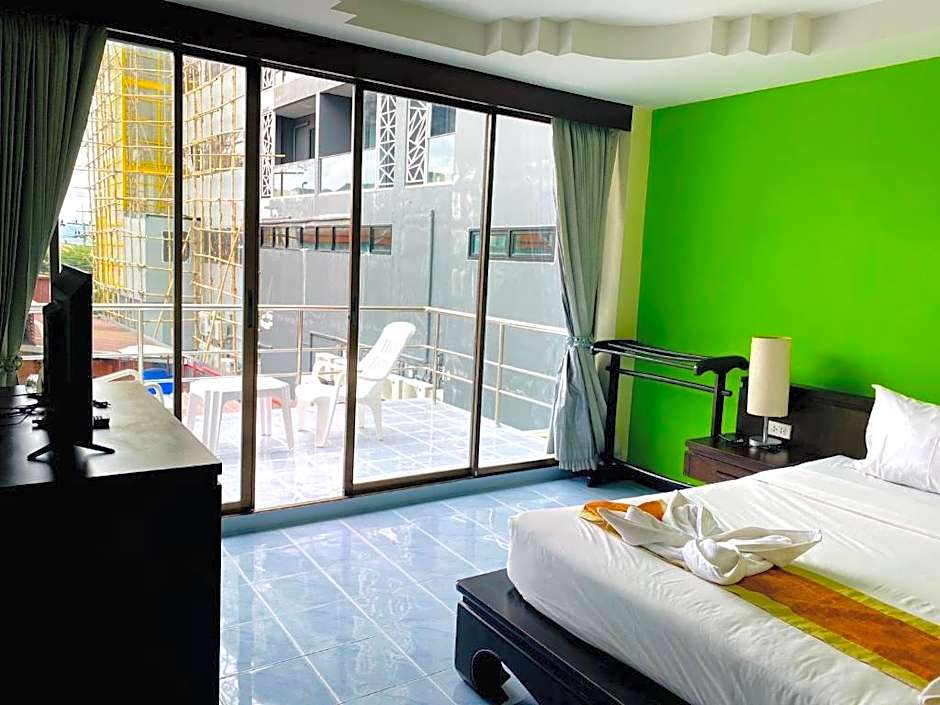 J Hotel