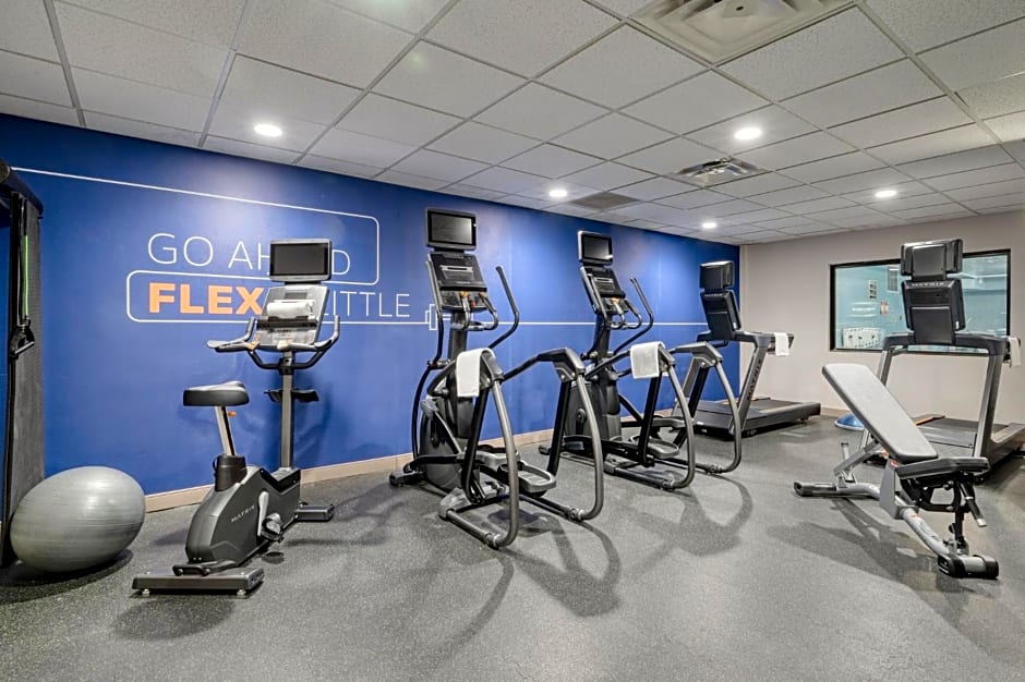 Holiday Inn Express Hotel & Suites Columbus Airport By IHG