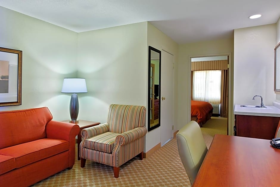 Country Inn & Suites by Radisson, Decatur, IL
