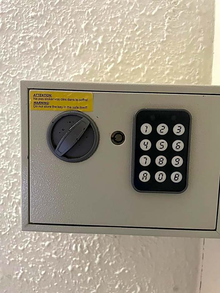 Hostal Balmes Centro