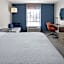 Holiday Inn Express Hotel & Suites Brattleboro By IHG
