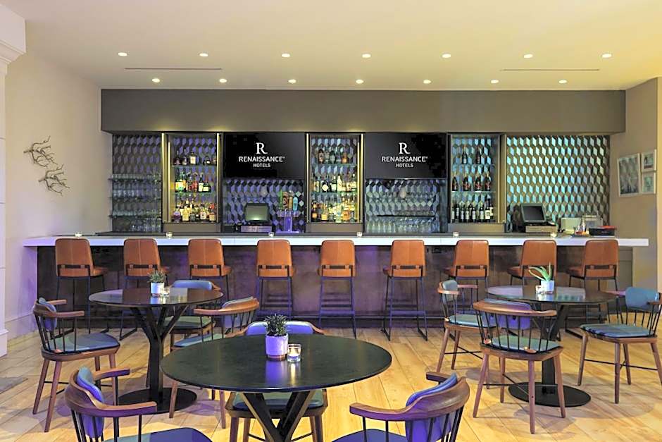 Renaissance by Marriott Meadowlands Hotel
