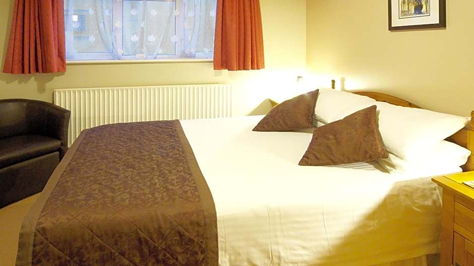 Photo 1 of 6 of Double Room