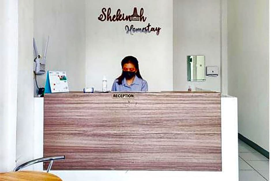 Shekinah Homestay & Cafe RedPartner