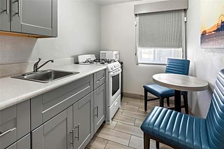 King Room with Kitchenette