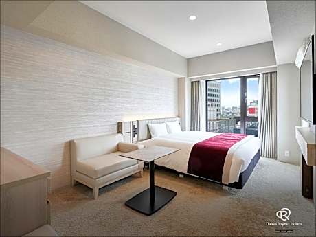 Deluxe King Room - Non-Smoking