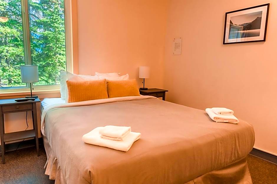 HI-Banff Alpine Centre