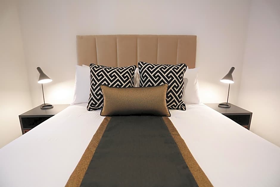 Alex Perry Hotel & Apartments