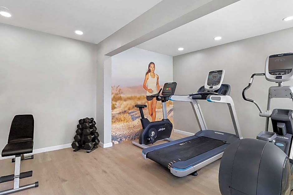 Clarion Pointe Ridgecrest Near China Lake Naval Station
