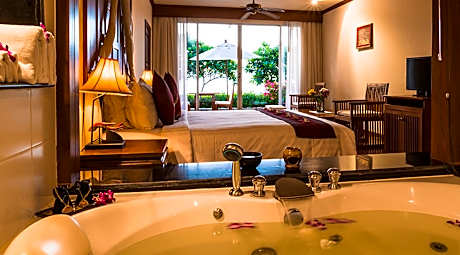 Deluxe Sea View Pool Access