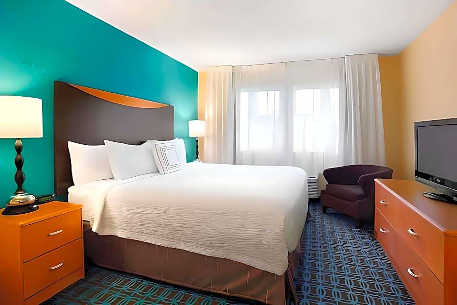 Dubuque Inn & Suites