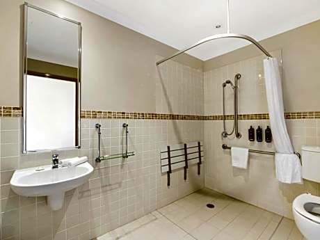Accessible King Room