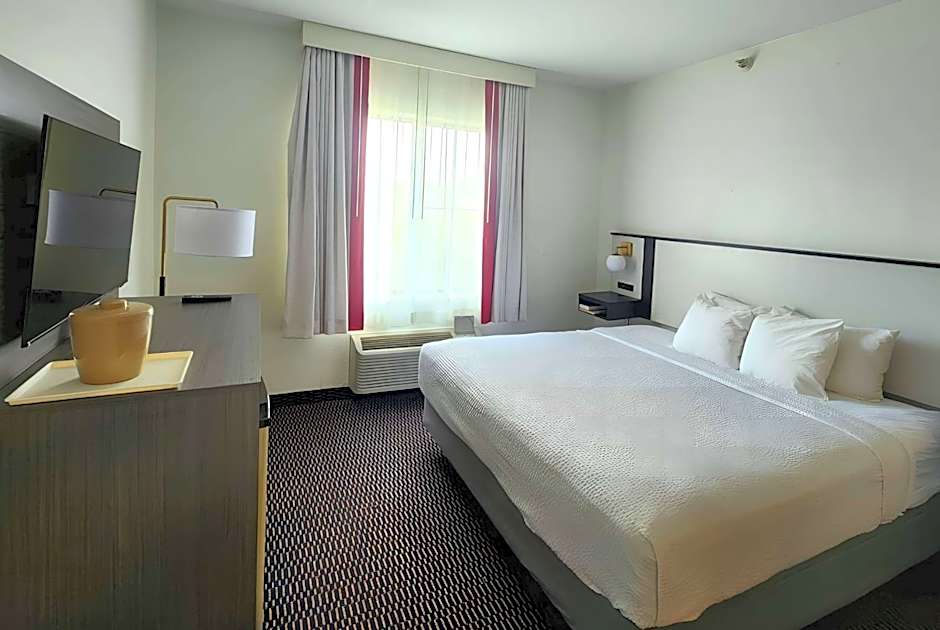 Ramada by Wyndham Columbia