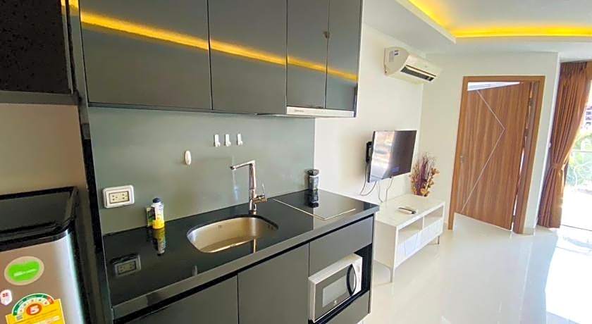 Club Royal Wongamat by Pattaya Sunny Rentals