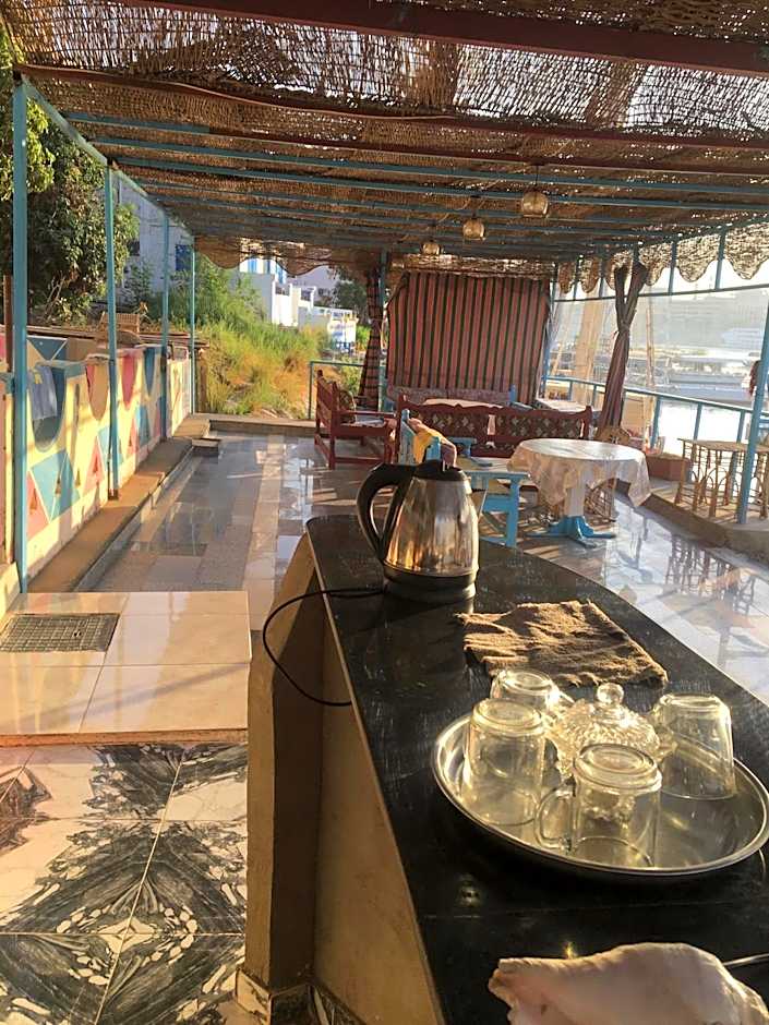 Awi Guest House
