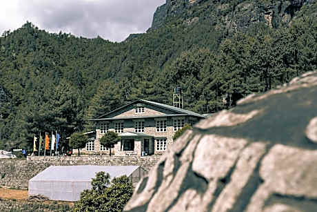 Mountain Lodges of Nepal - Monjo